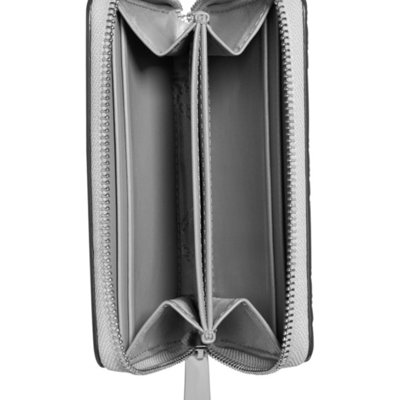 🩶MICHAEL KORS🩶Silver Jet Set Small Zip Around Card Case In Gift Box/NWT - Picture 4 of 9